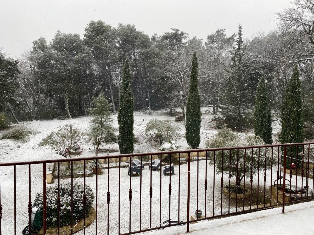 Bed and Breakfast Domaine Du Commandeur Mondragon Екстер'єр фото