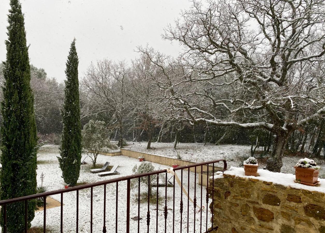 Bed and Breakfast Domaine Du Commandeur Mondragon Екстер'єр фото