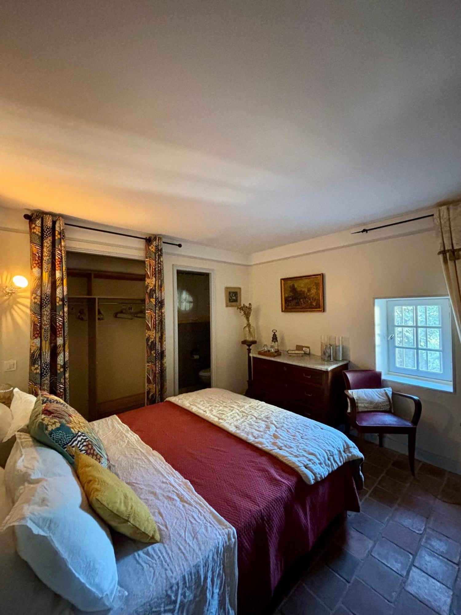Bed and Breakfast Domaine Du Commandeur Mondragon Екстер'єр фото